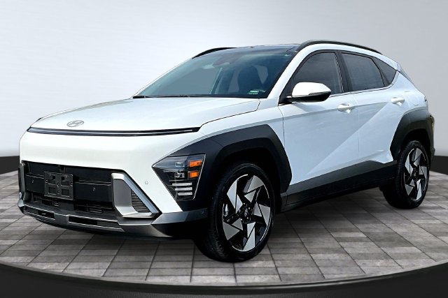 Used 2025 Hyundai Kona Limited AWD/4WD image 1