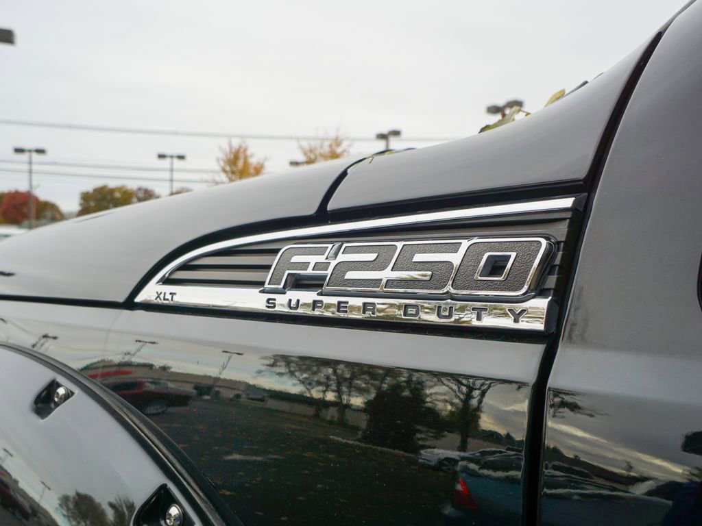 Used 2016 Ford F250 XLT w/ XLT Value Package image 3