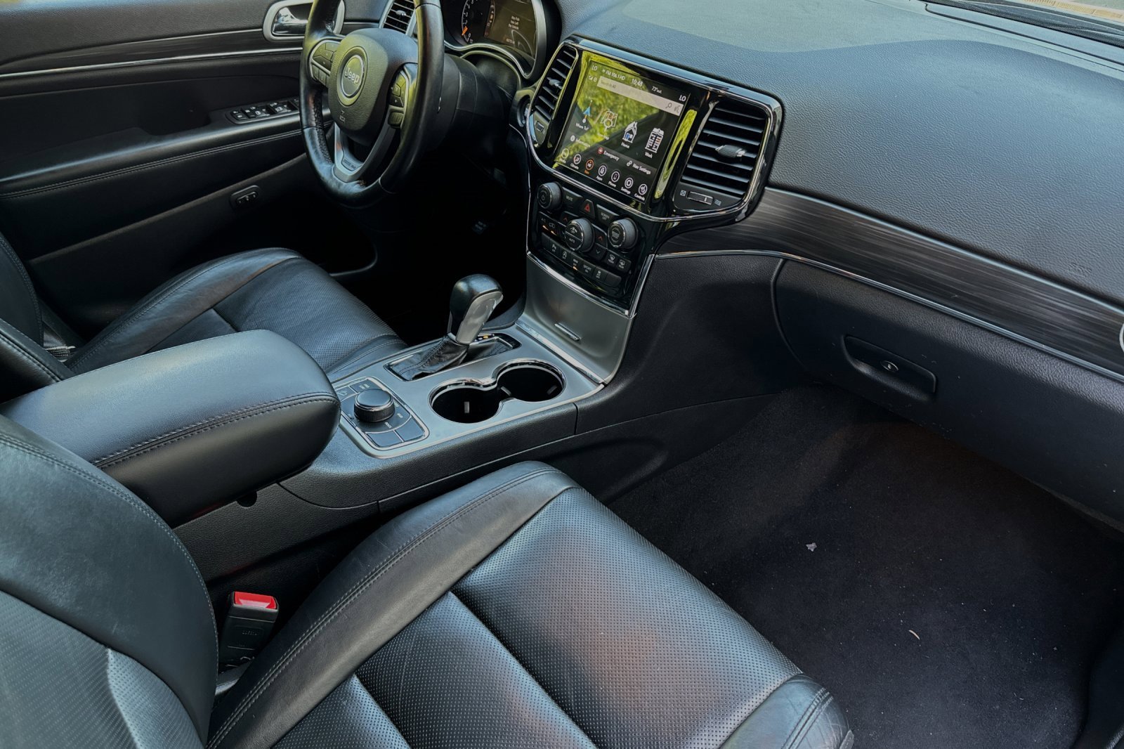 Certified 2021 Jeep Grand Cherokee Limited w/ Luxury Group II image 16