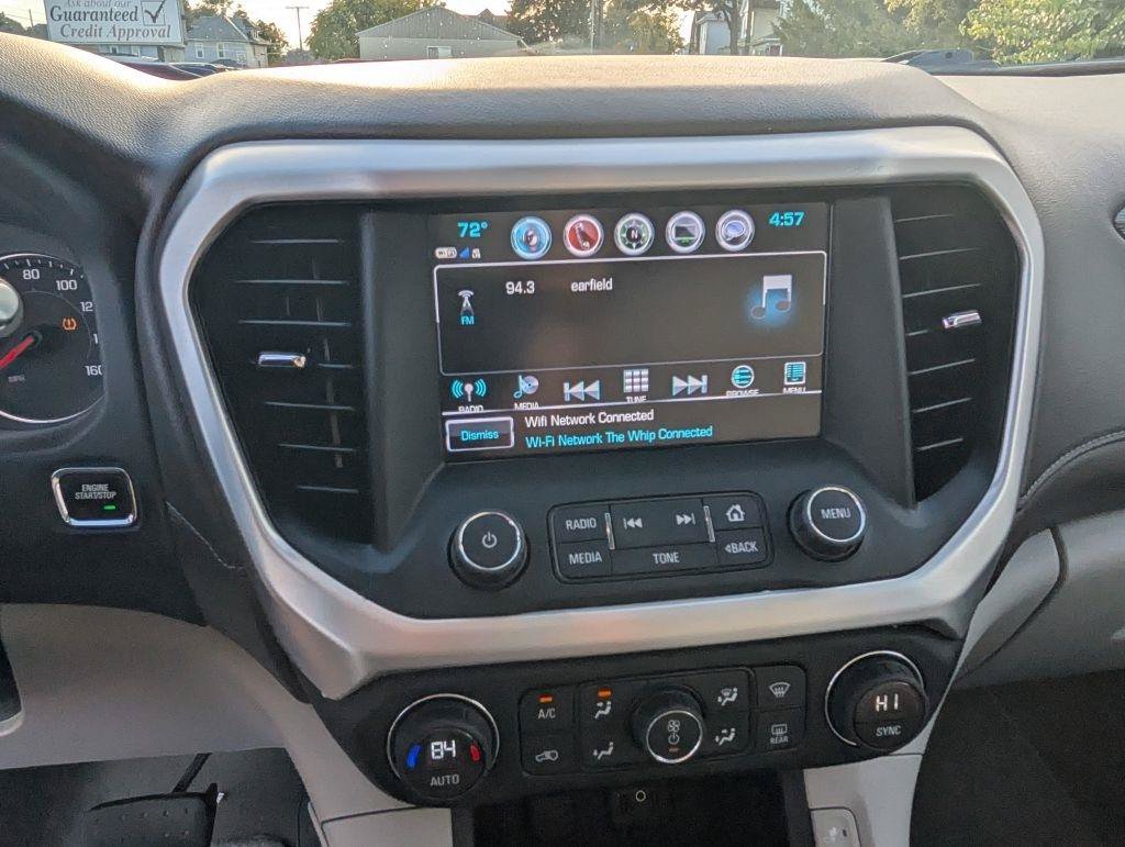 Used 2017 GMC Acadia SLT AWD/4WD image 28