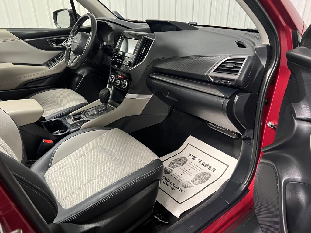 Used 2022 Subaru Forester Premium image 3