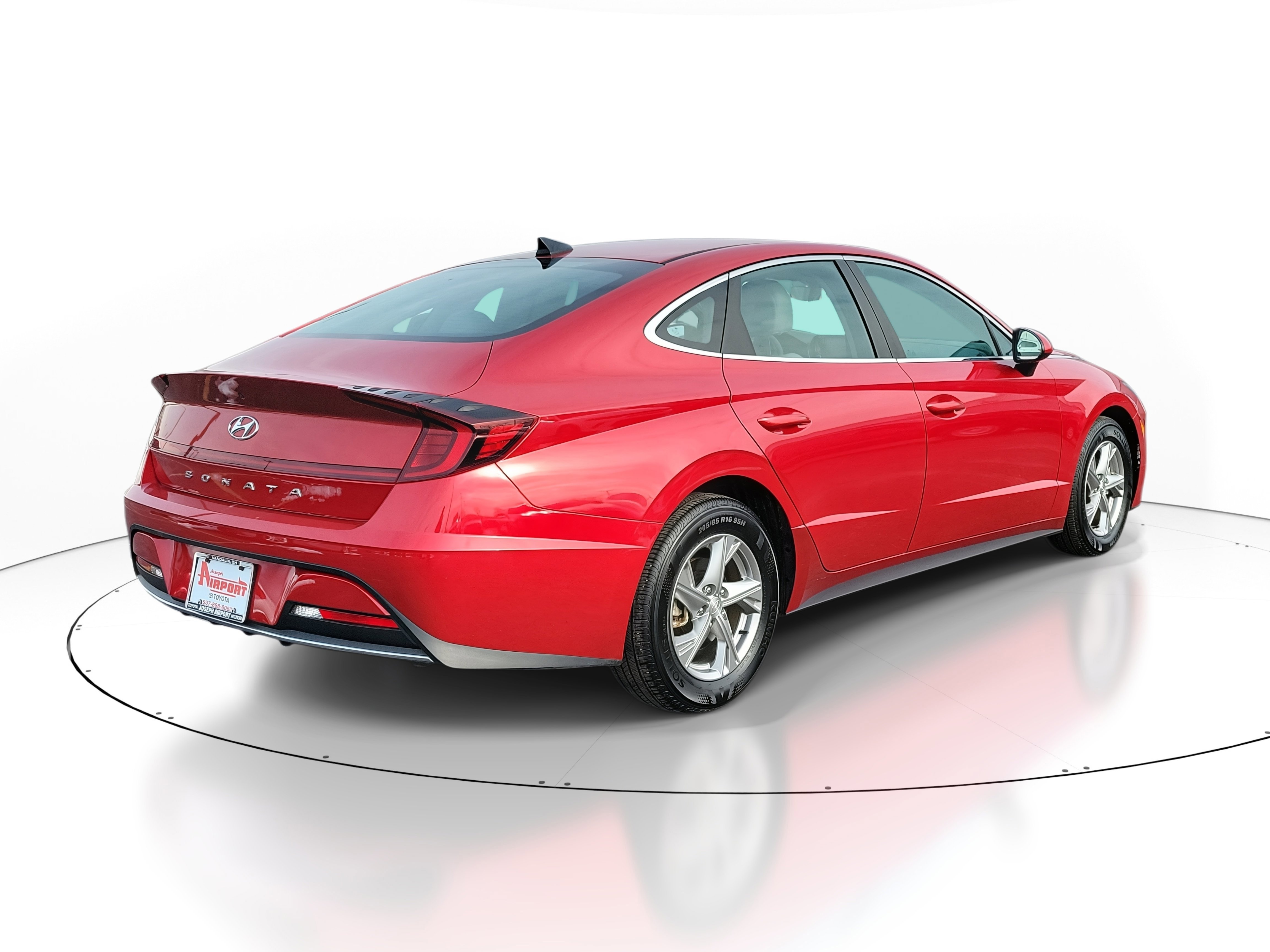 Used 2022 Hyundai Sonata SE w/ Cargo Package image 4