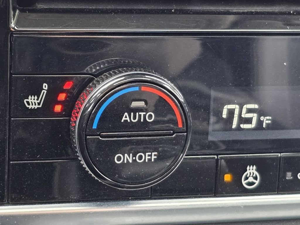 Used 2023 Nissan Rogue Platinum image 15