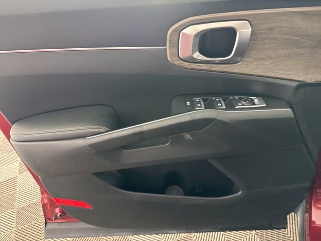 Used 2023 Kia Sorento X-Line EX image 16