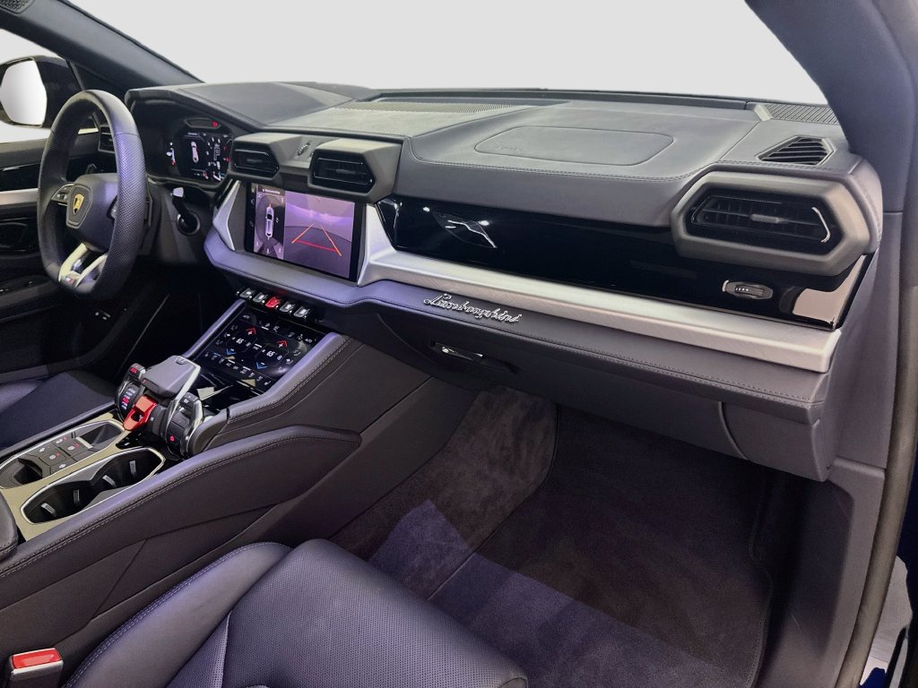 Used 2025 Lamborghini Urus S AWD/4WD image 32