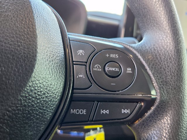 Used 2025 Toyota Corolla LE FWD image 23