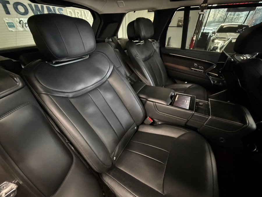 Used 2022 Land Rover Range Rover Long Wheelbase First Edition AWD/4WD image 36