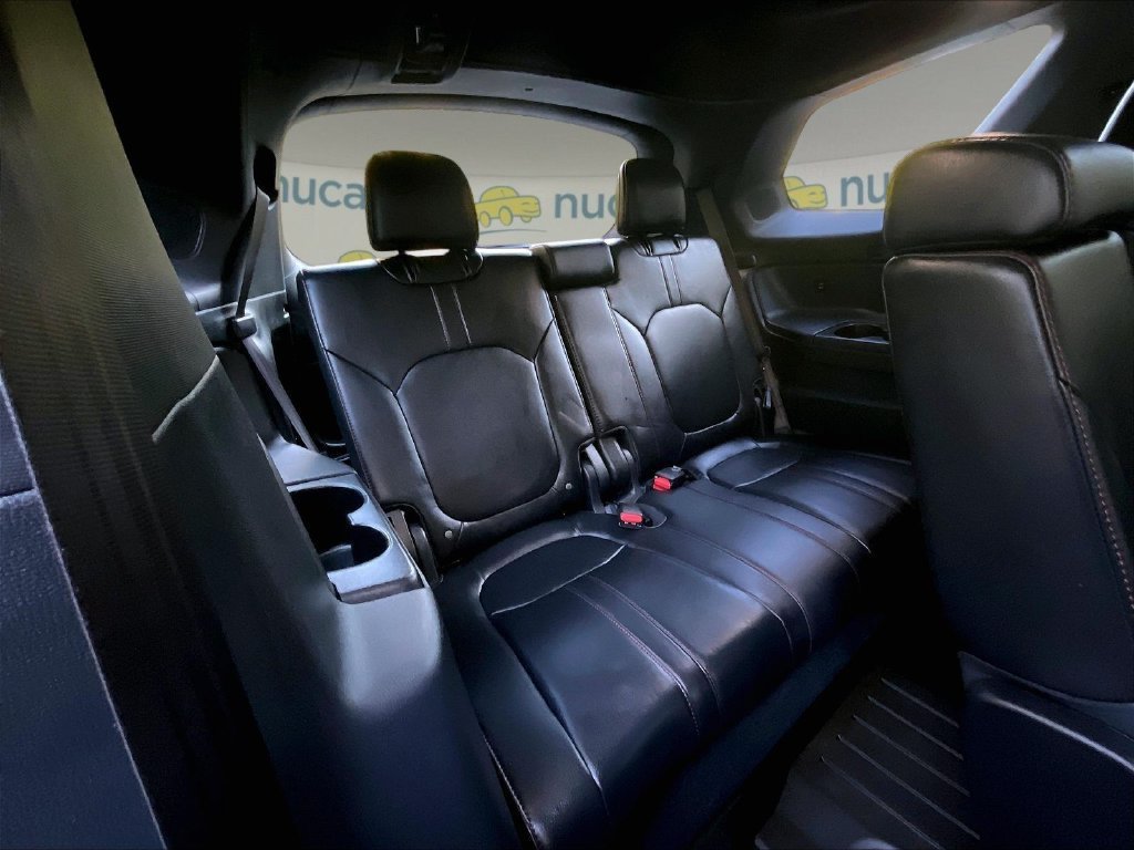Used 2025 Honda Pilot Black Edition image 17