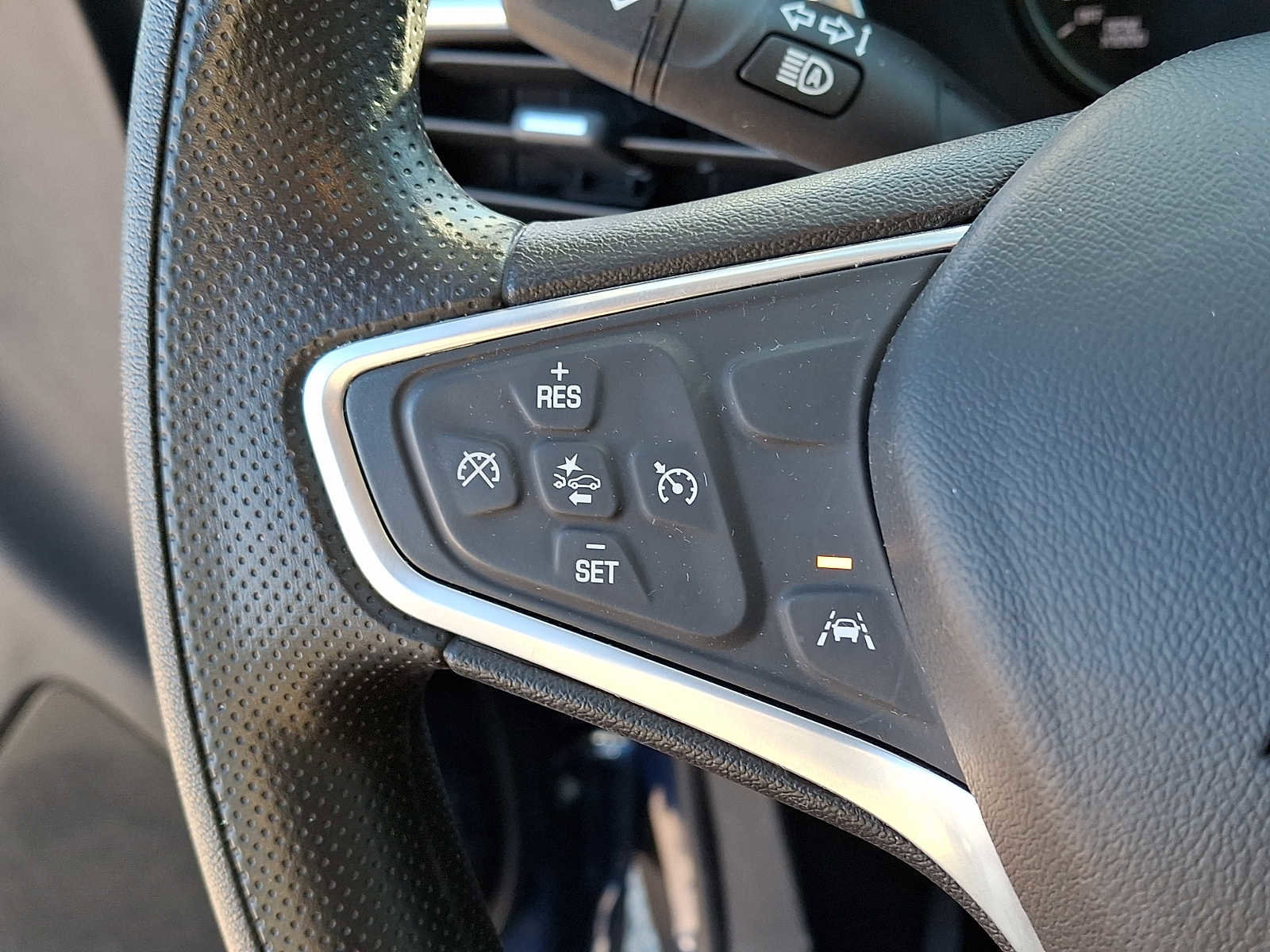 Used 2023 Chevrolet Equinox LT w/ LPO, Floor Liner Package image 20