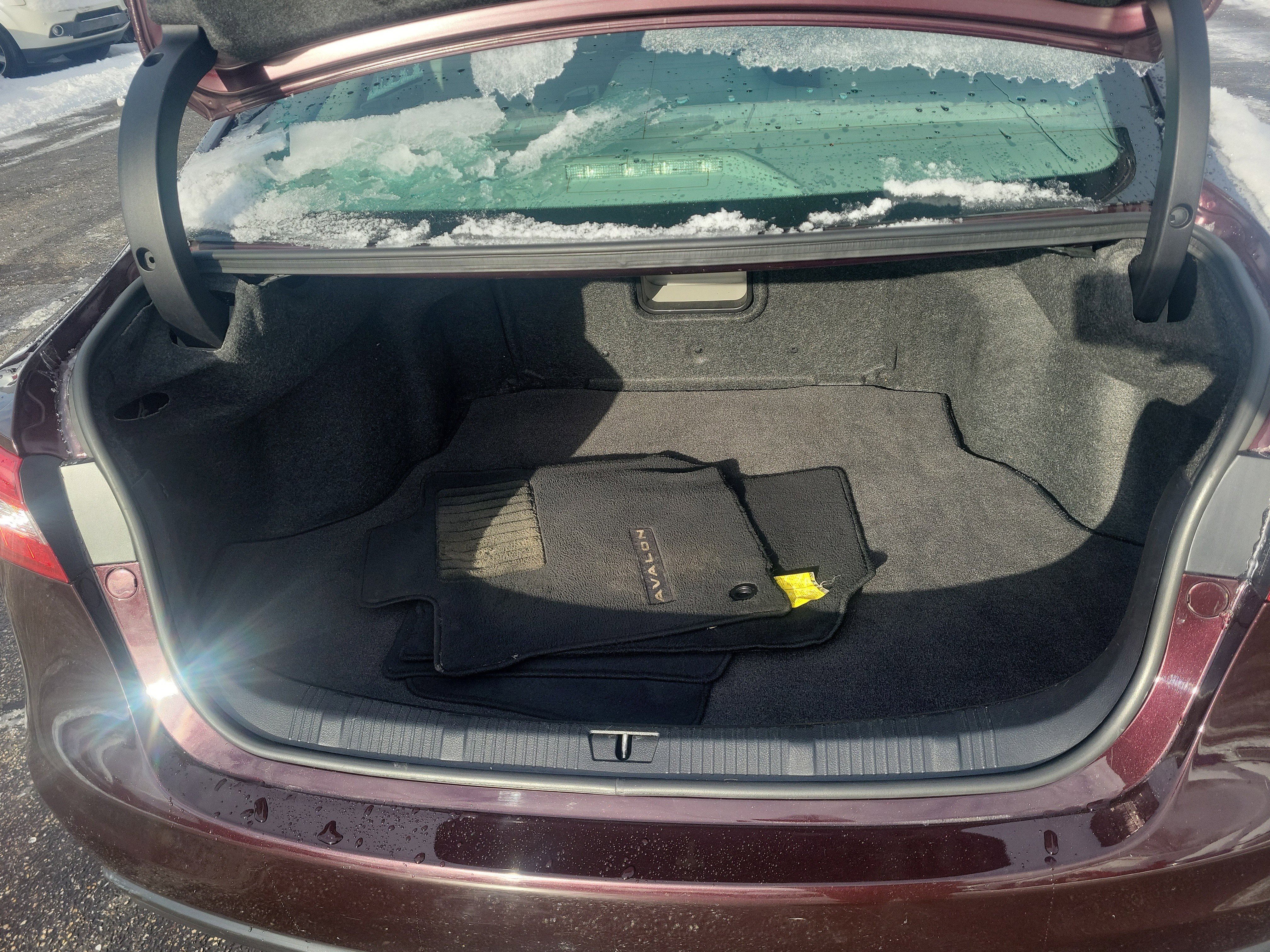 Used 2015 Toyota Avalon XLE Touring image 8