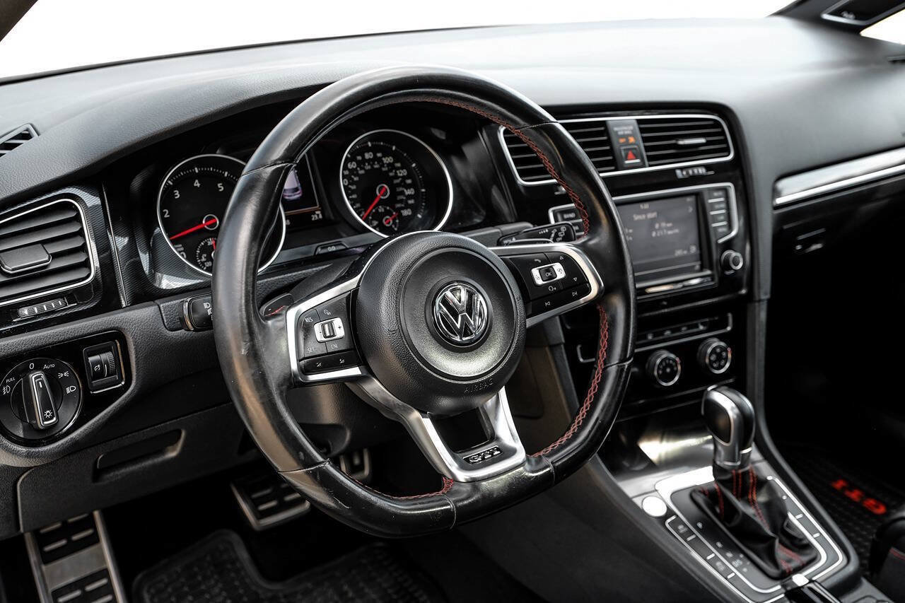 Used 2016 Volkswagen GTI SE w/ Lighting Package (SEL) FWD image 16