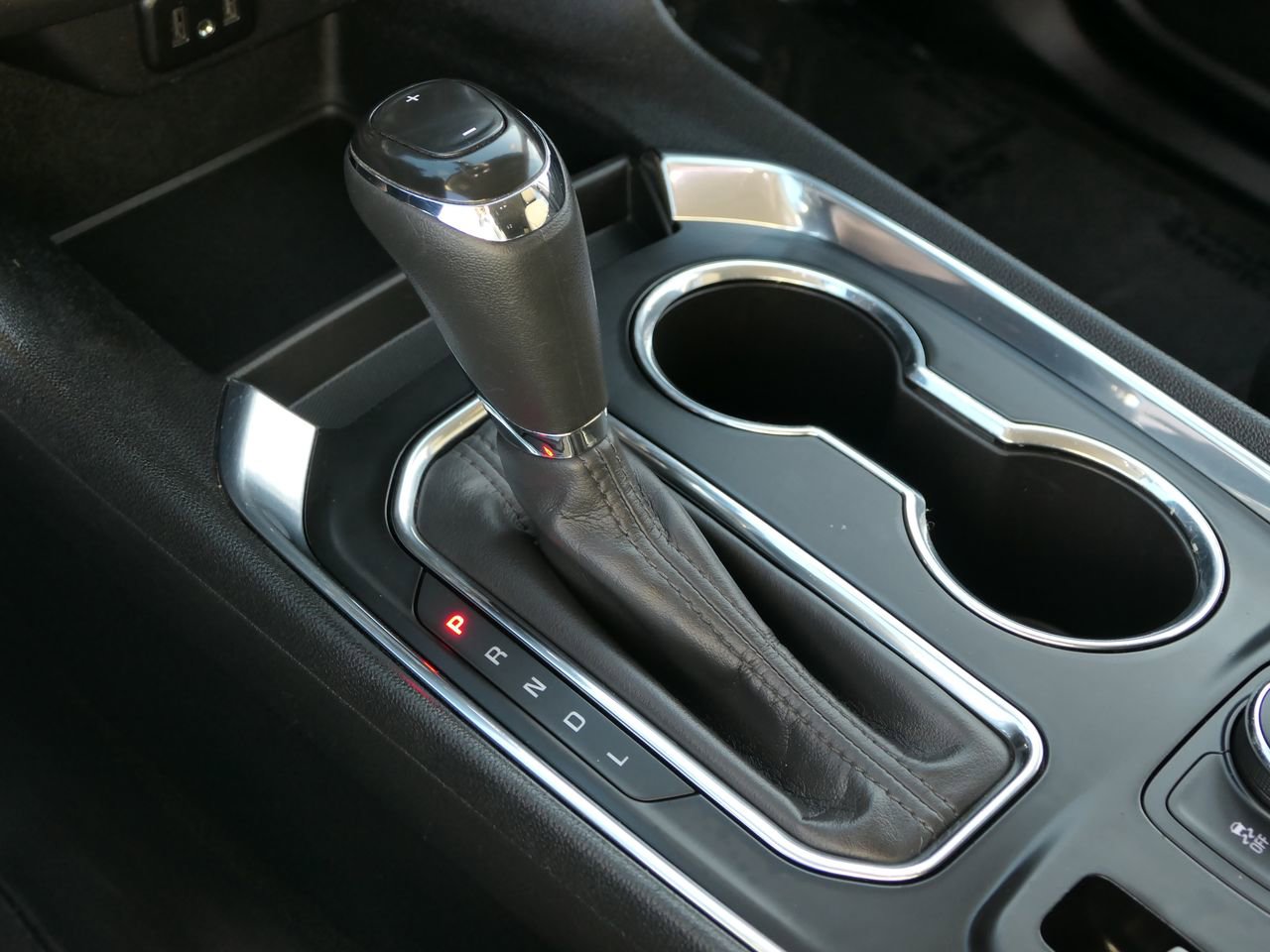 Used 2020 Chevrolet Traverse LS w/ LPO, Blackout Package image 23