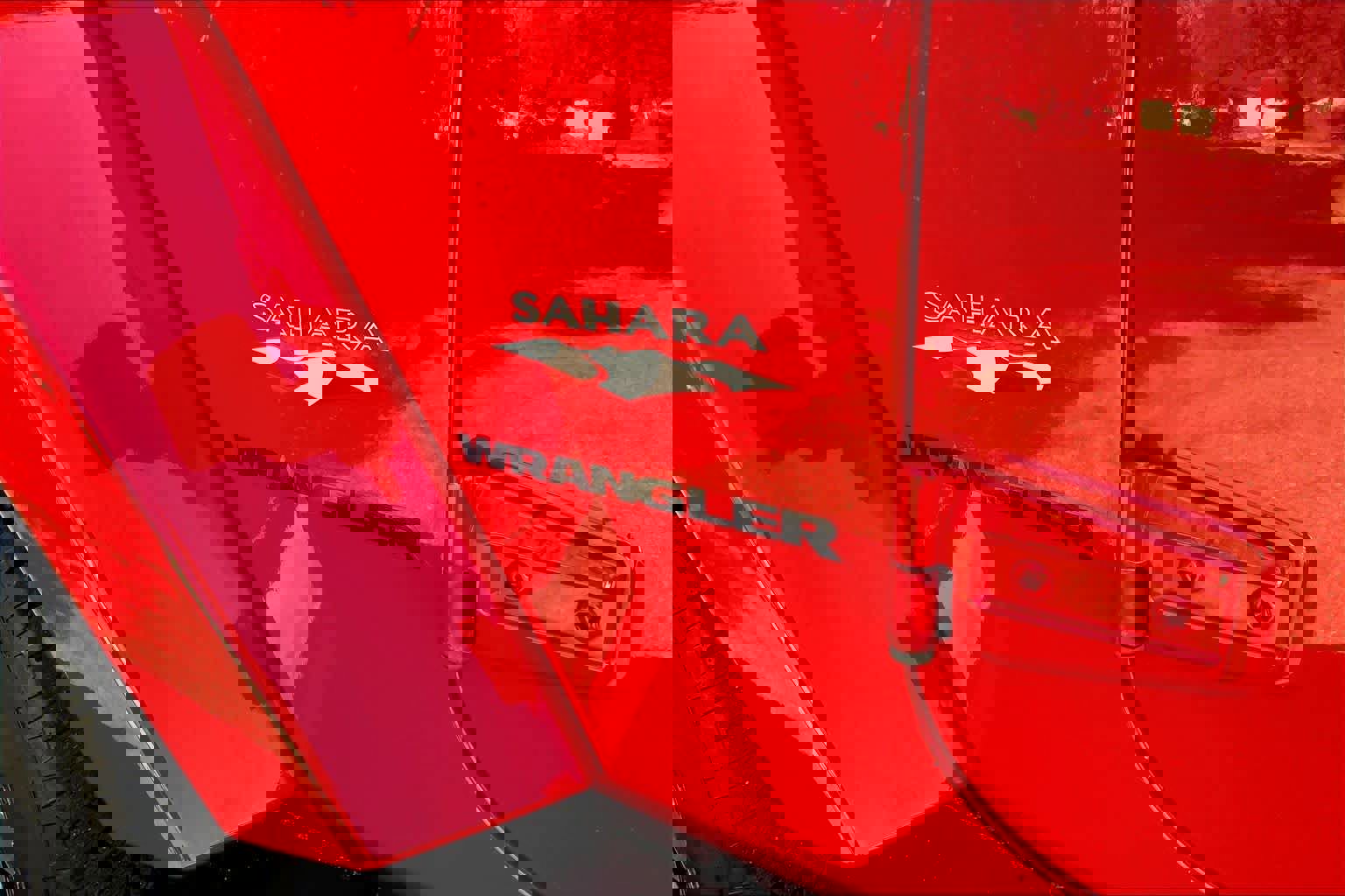 Used 2016 Jeep Wrangler Sahara w/ Connectivity Group image 10