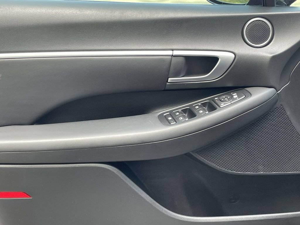 Certified 2024 Hyundai Sonata SEL w/ Convenience Package FWD image 13