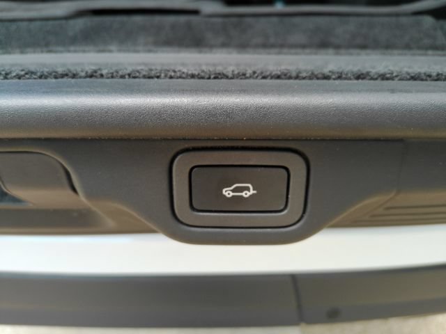 Used 2021 Land Rover Range Rover HSE AWD/4WD image 35