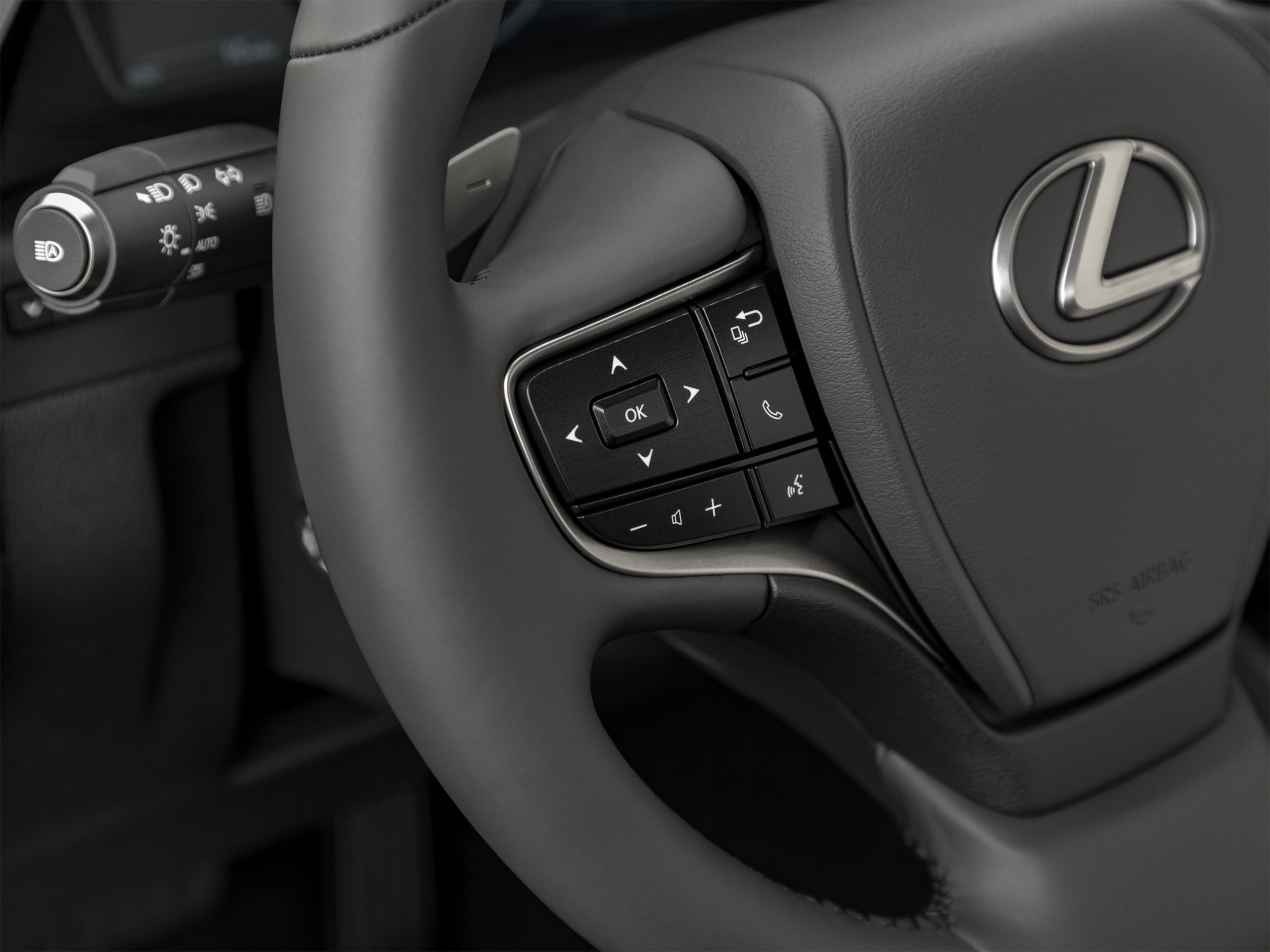 Certified 2022 Lexus ES 350 F Sport w/ Accessory Package 2 FWD image 46