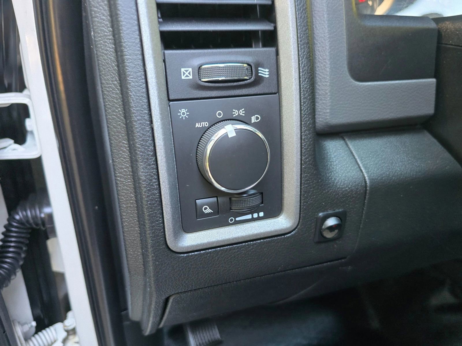 Used 2015 RAM 2500 Tradesman w/ Popular Equipment Group image 19