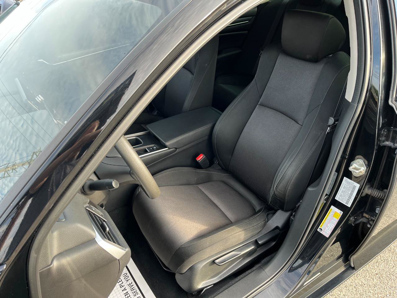 Used 2019 Honda Accord LX image 12
