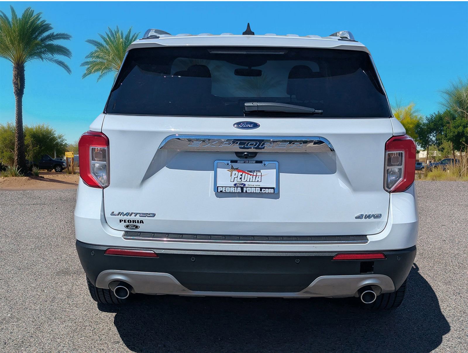 Used 2021 Ford Explorer Limited w/ Equipment Group 301A AWD/4WD image 4
