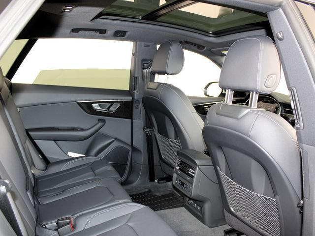 Used 2026 Audi Q8 Premium AWD/4WD image 28