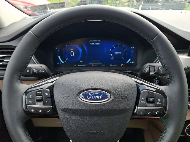 Used 2022 Ford Escape SEL w/ Technology Package AWD/4WD image 19