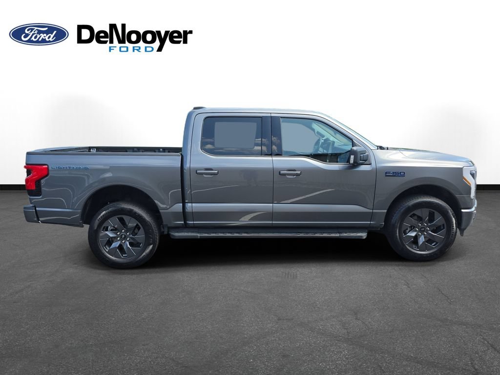 Used 2025 Ford F150 Lightning Flash AWD/4WD image 4