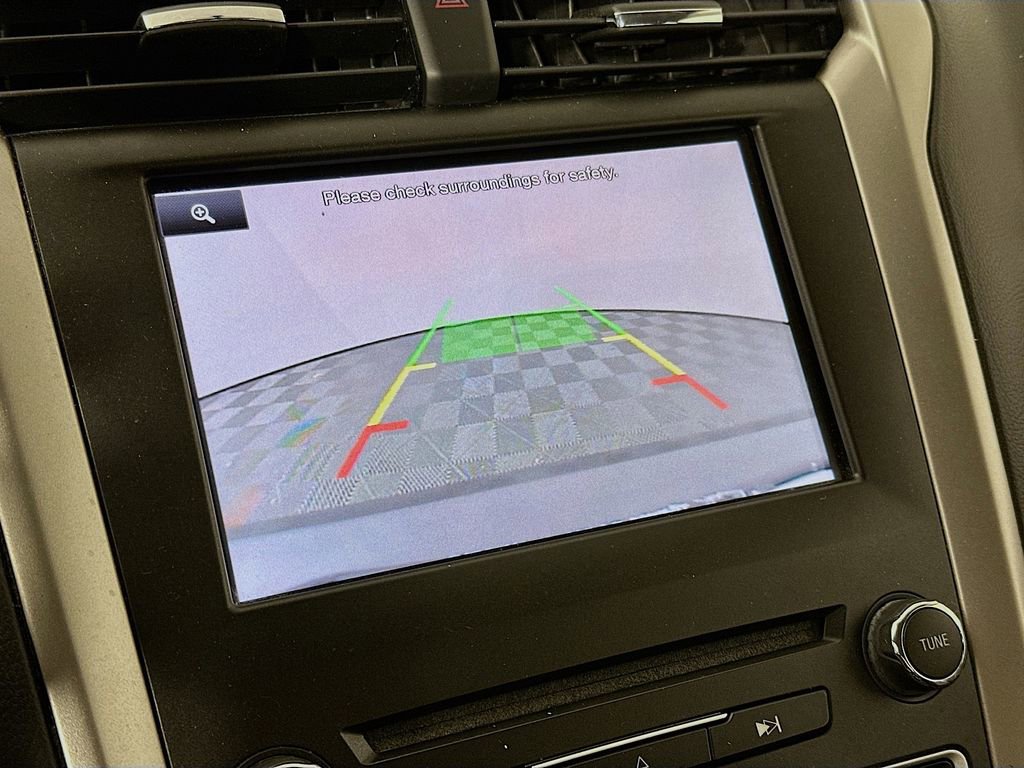 Used 2016 Ford Fusion SE w/ Equipment Group 202A image 16