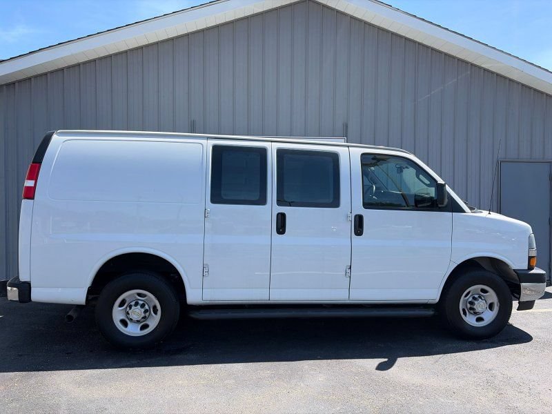 Used 2023 Chevrolet Express 2500 w/ Driver Convenience Package RWD image 5