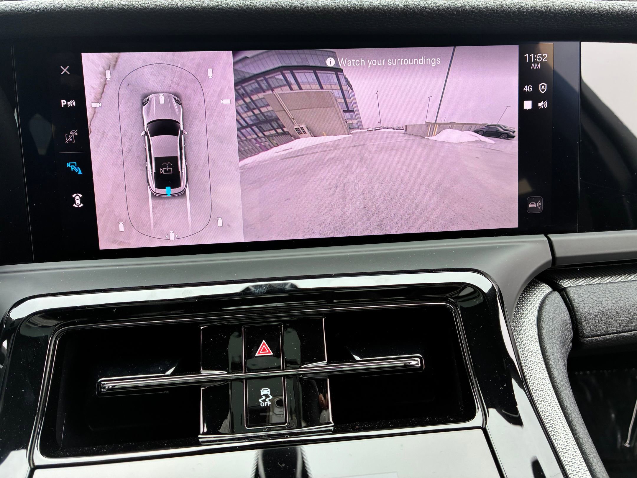 Certified 2025 Porsche Panamera 4 image 30