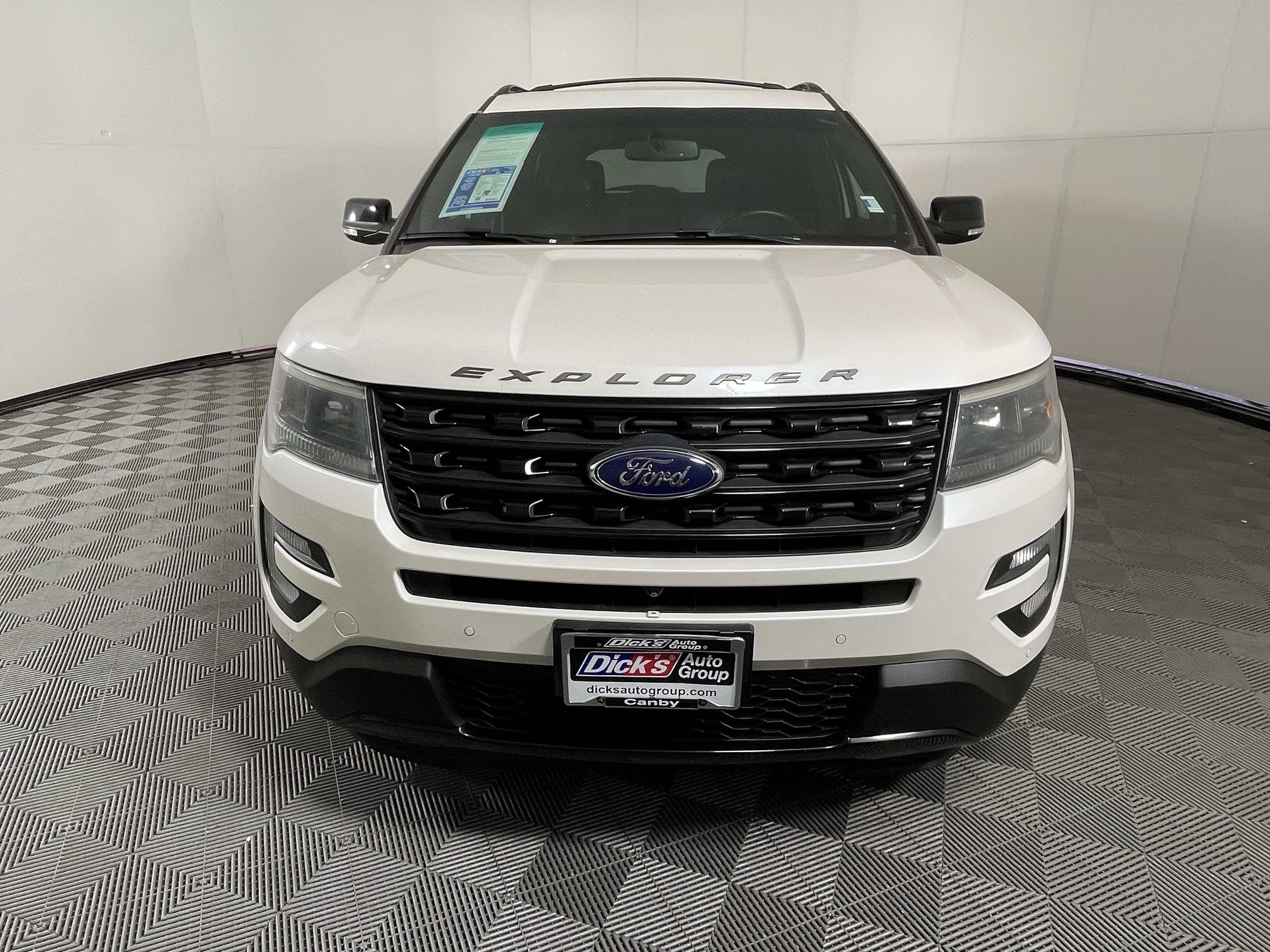 Used 2016 Ford Explorer Sport w/ Equipment Group 401A AWD/4WD image 8