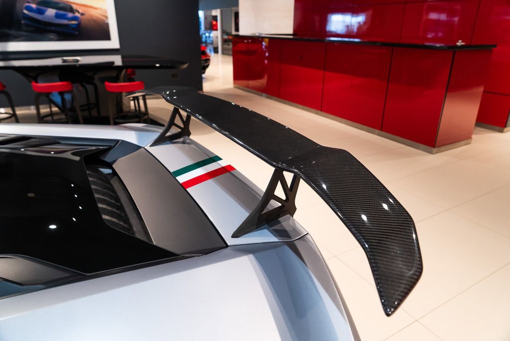 Used 2017 Lamborghini Huracan LP 580-2 image 18