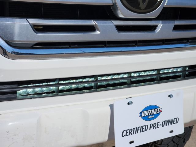 Used 2018 Toyota Tacoma Limited AWD/4WD image 11