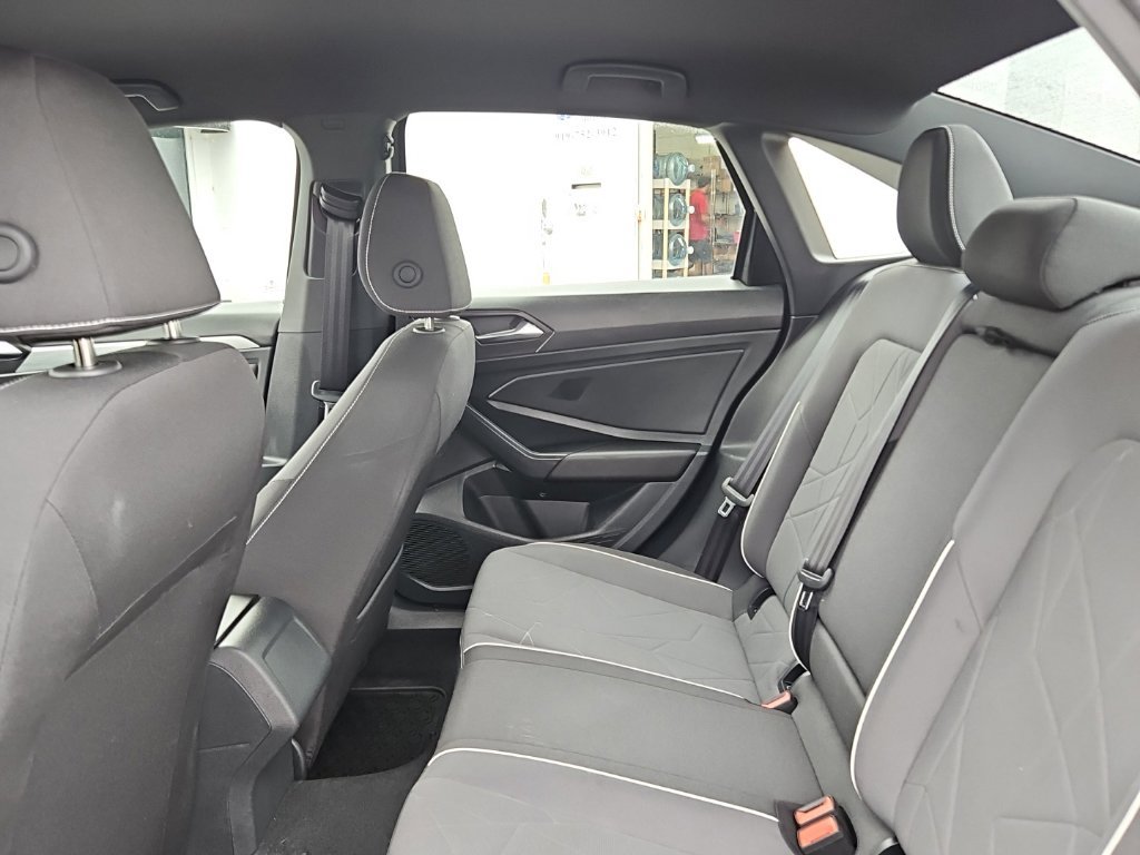 Used 2025 Volkswagen Jetta Sport FWD image 23