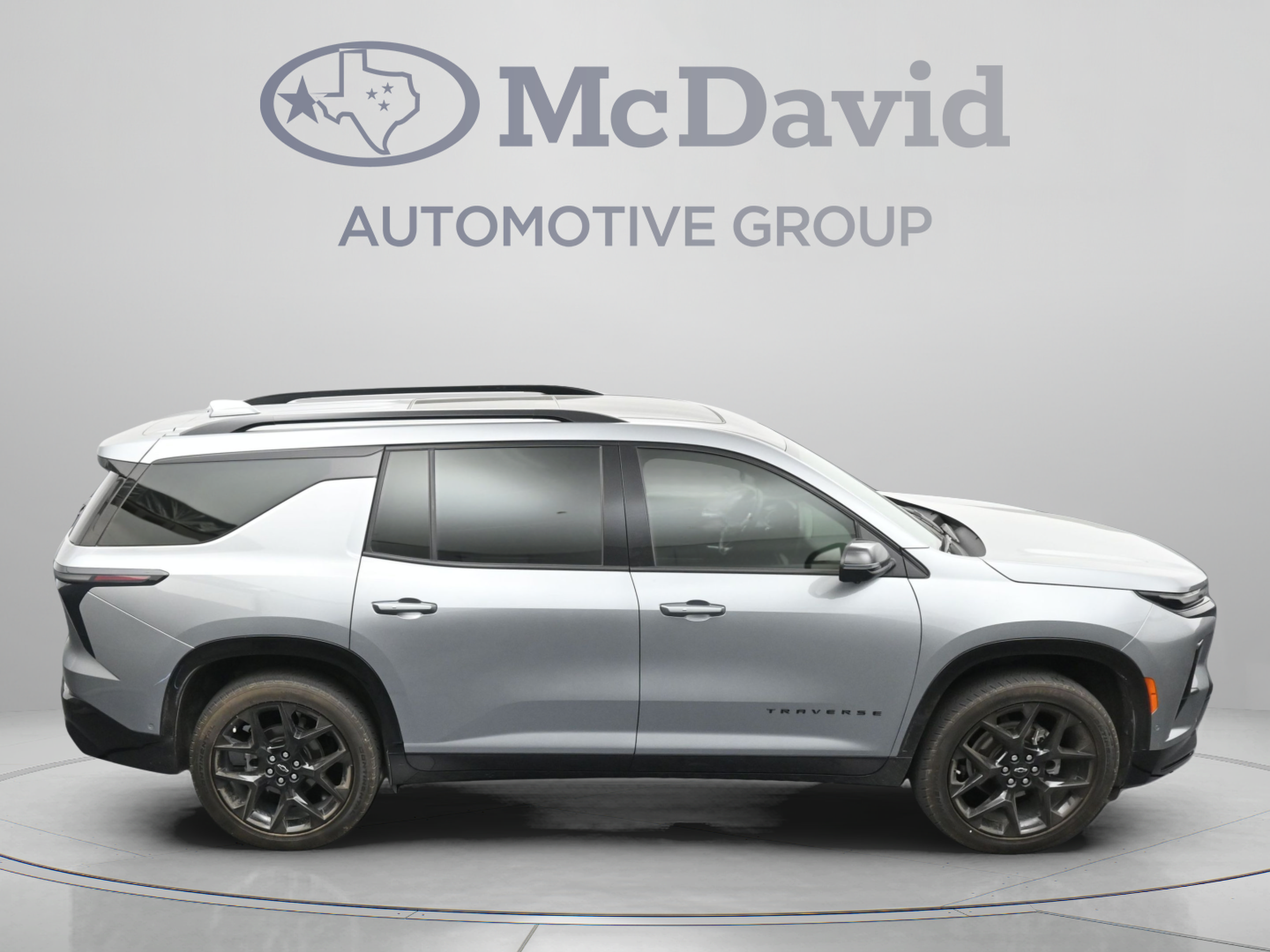 Used 2024 Chevrolet Traverse RS FWD image 41