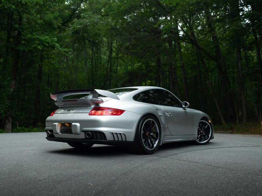 Used 2008 Porsche 911 GT2 RWD image 14
