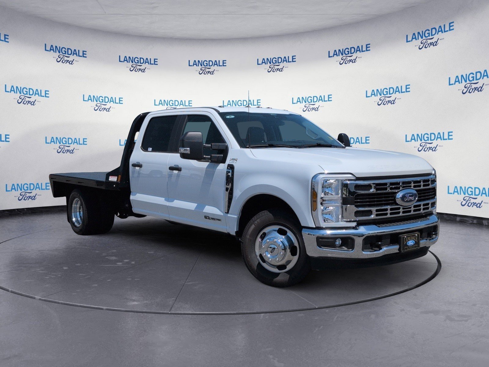 New 2025 Ford F350 XL w/ XL Chrome Package image 2