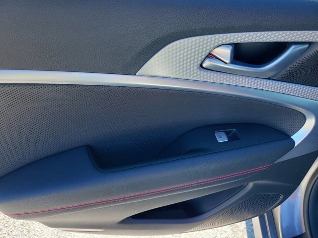 Used 2023 Genesis G70 2.0T Prestige w/ Sport Prestige Package image 9