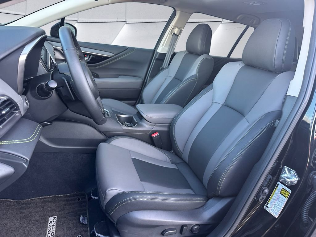 Used 2025 Subaru Outback Onyx Edition image 8