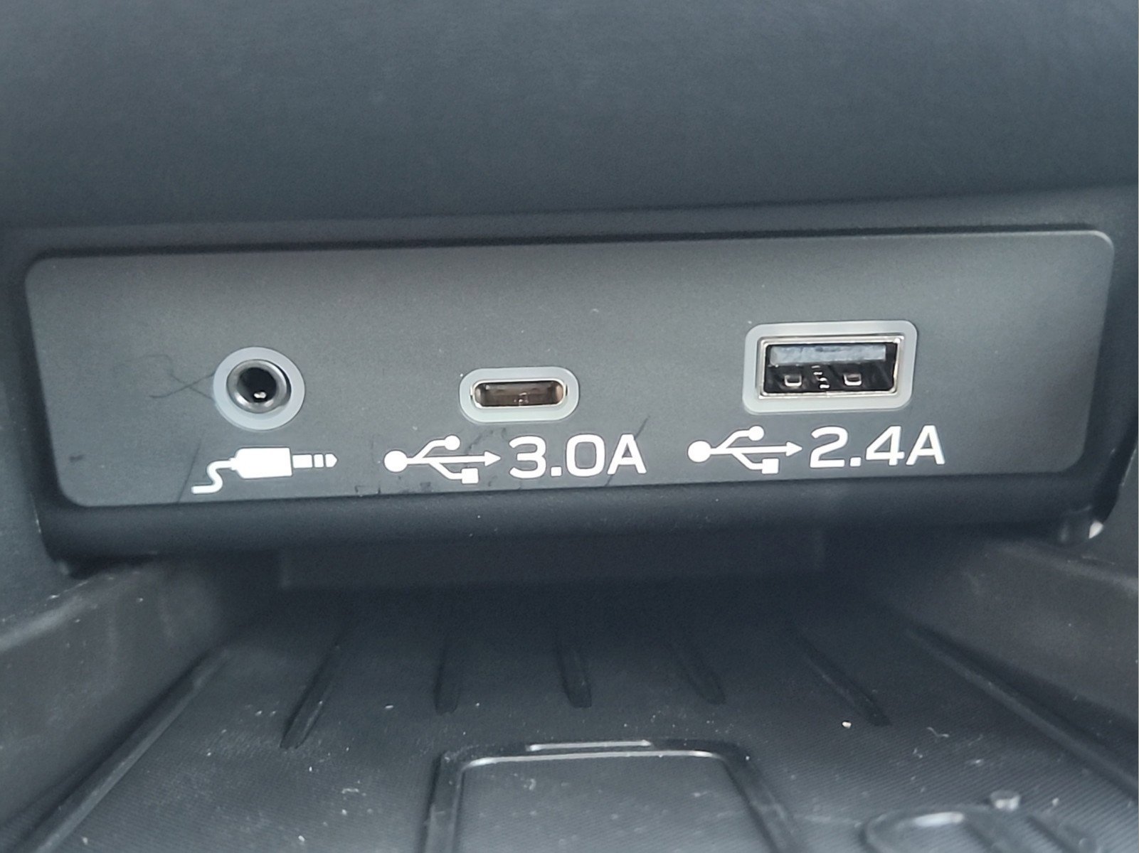 New 2025 Subaru Outback Premium image 13