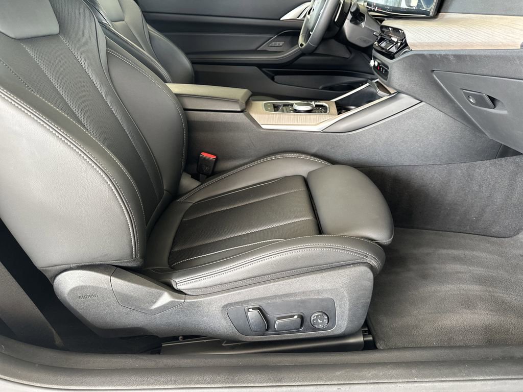 Used 2025 BMW 430i Convertible image 30