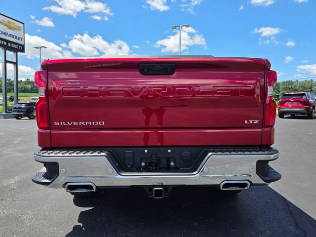 Used 2023 Chevrolet Silverado 1500 LTZ AWD/4WD image 3