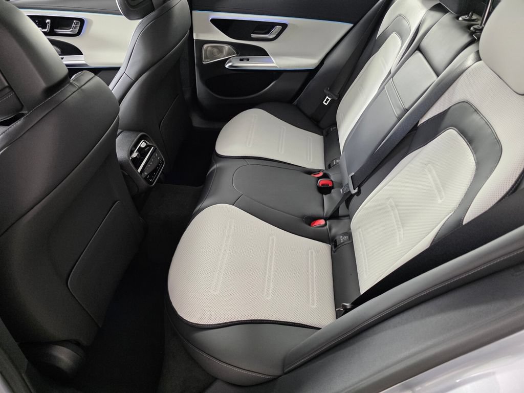 New 2026 Mercedes-Benz E 53 AMG e 4MATIC Wagon image 11