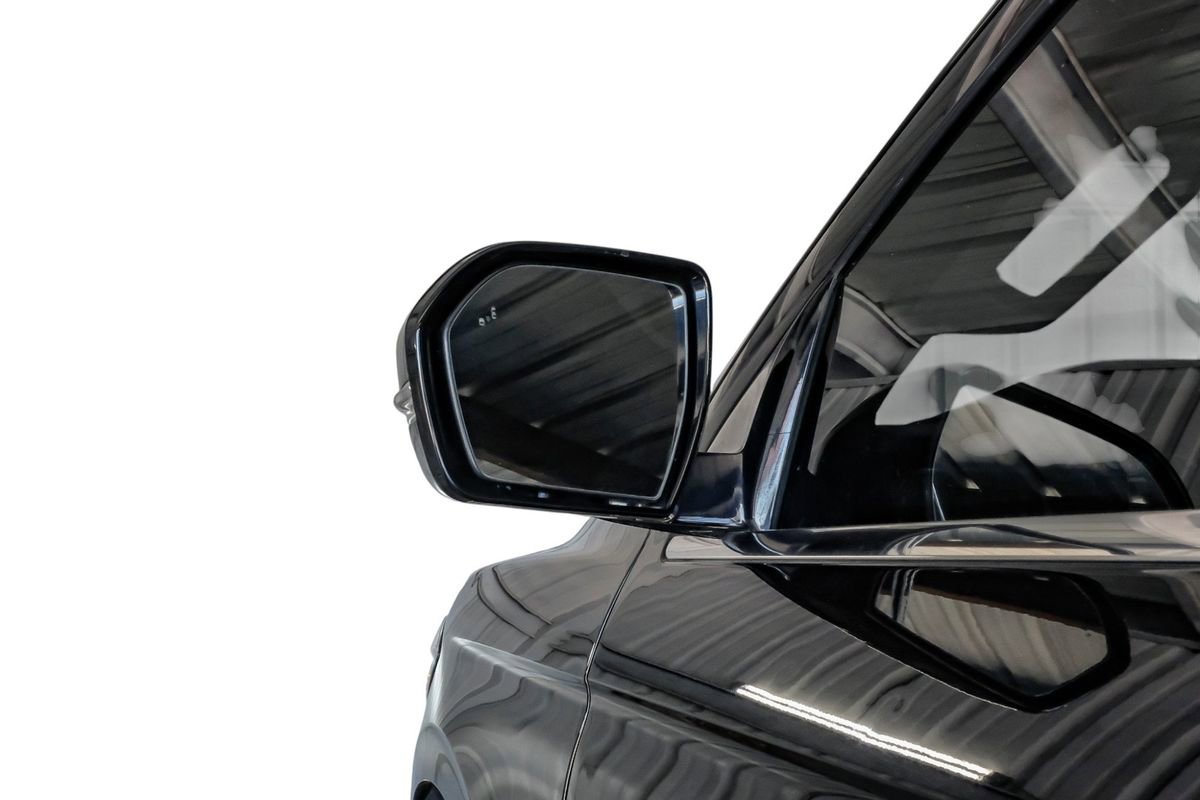 Used 2022 Ford Expedition Max Limited image 40