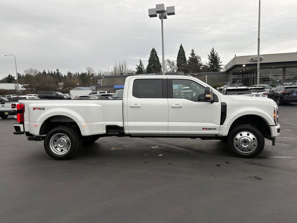 New 2026 Ford F450 Platinum w/ FX4 Off-Road Package image 4