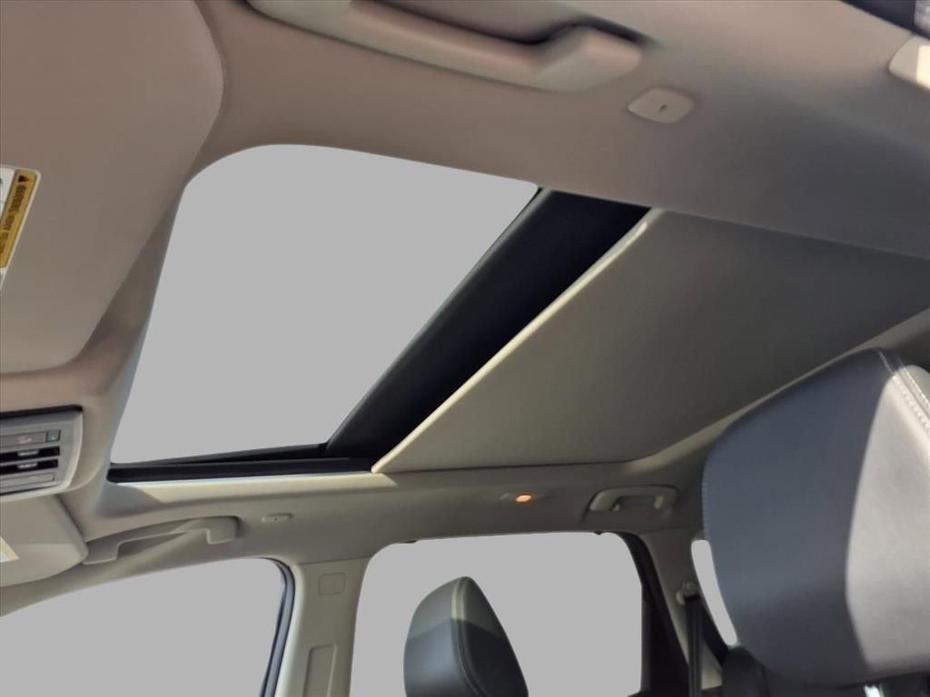 Certified 2025 Nissan Rogue SL w/ Tech Package image 23