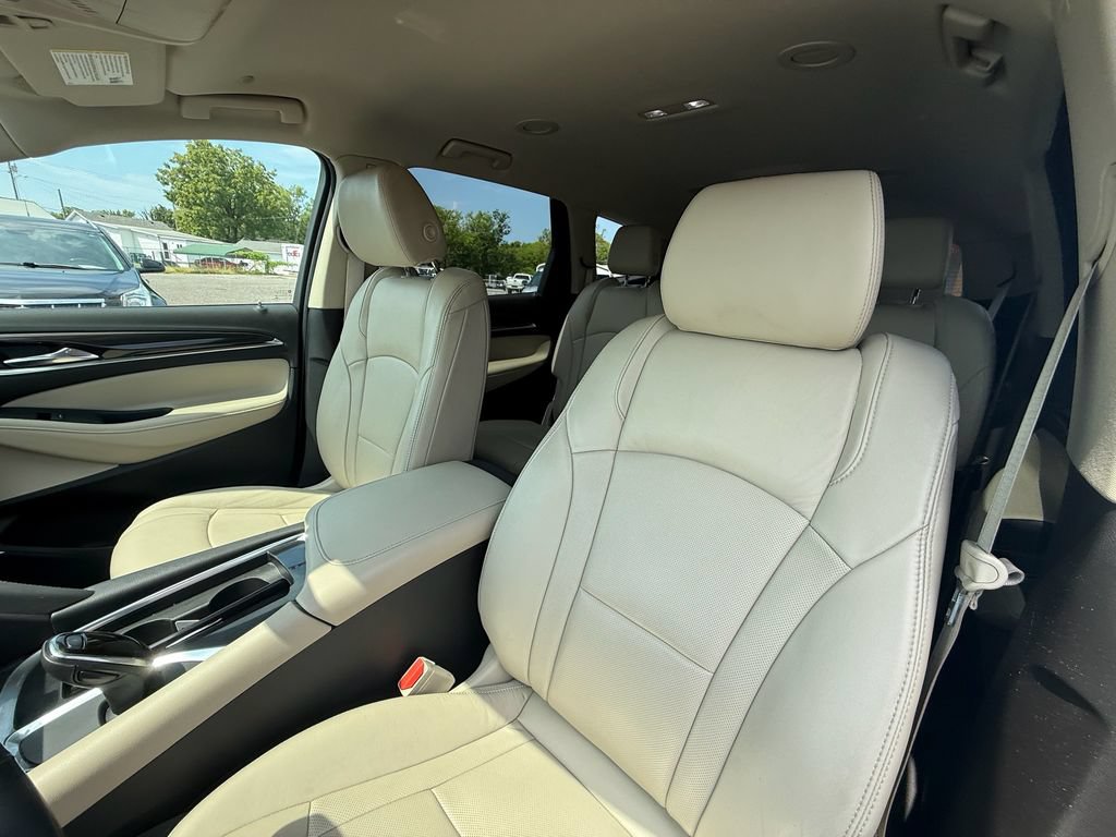 Used 2018 Buick Enclave Essence w/ Trailering Package FWD image 13