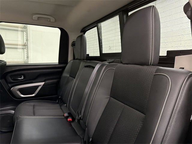 Used 2017 Nissan Titan PRO-4X image 16