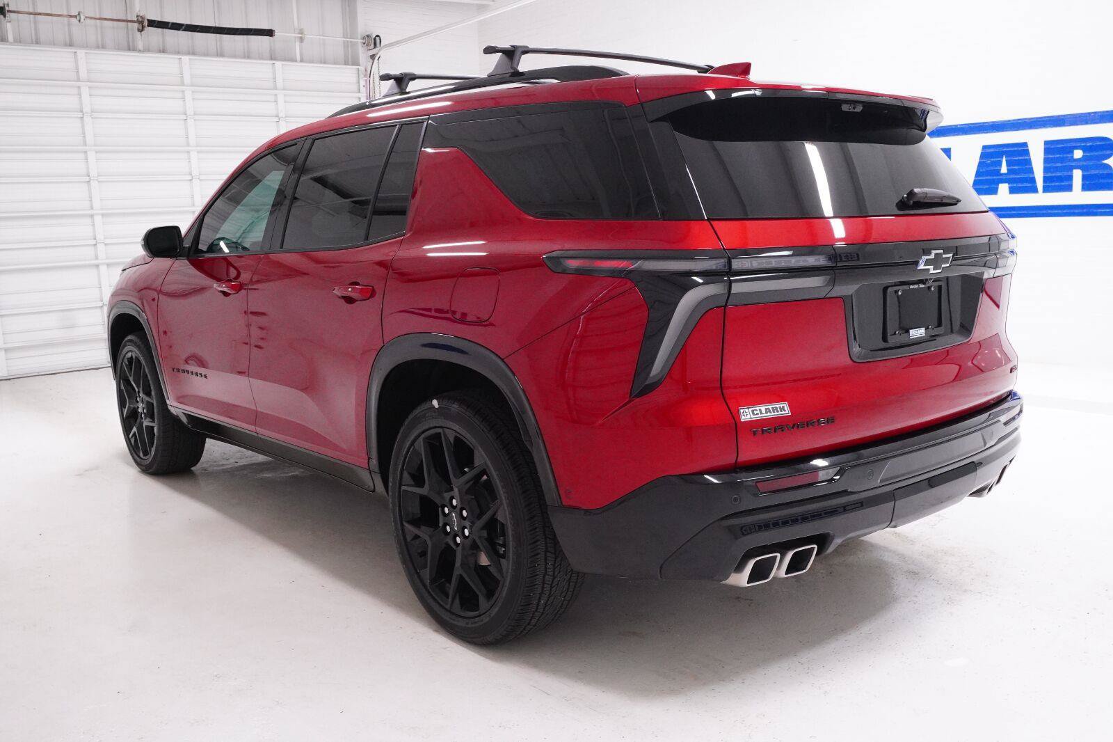 Used 2025 Chevrolet Traverse RS w/ LPO, Floor Liner Package FWD image 44