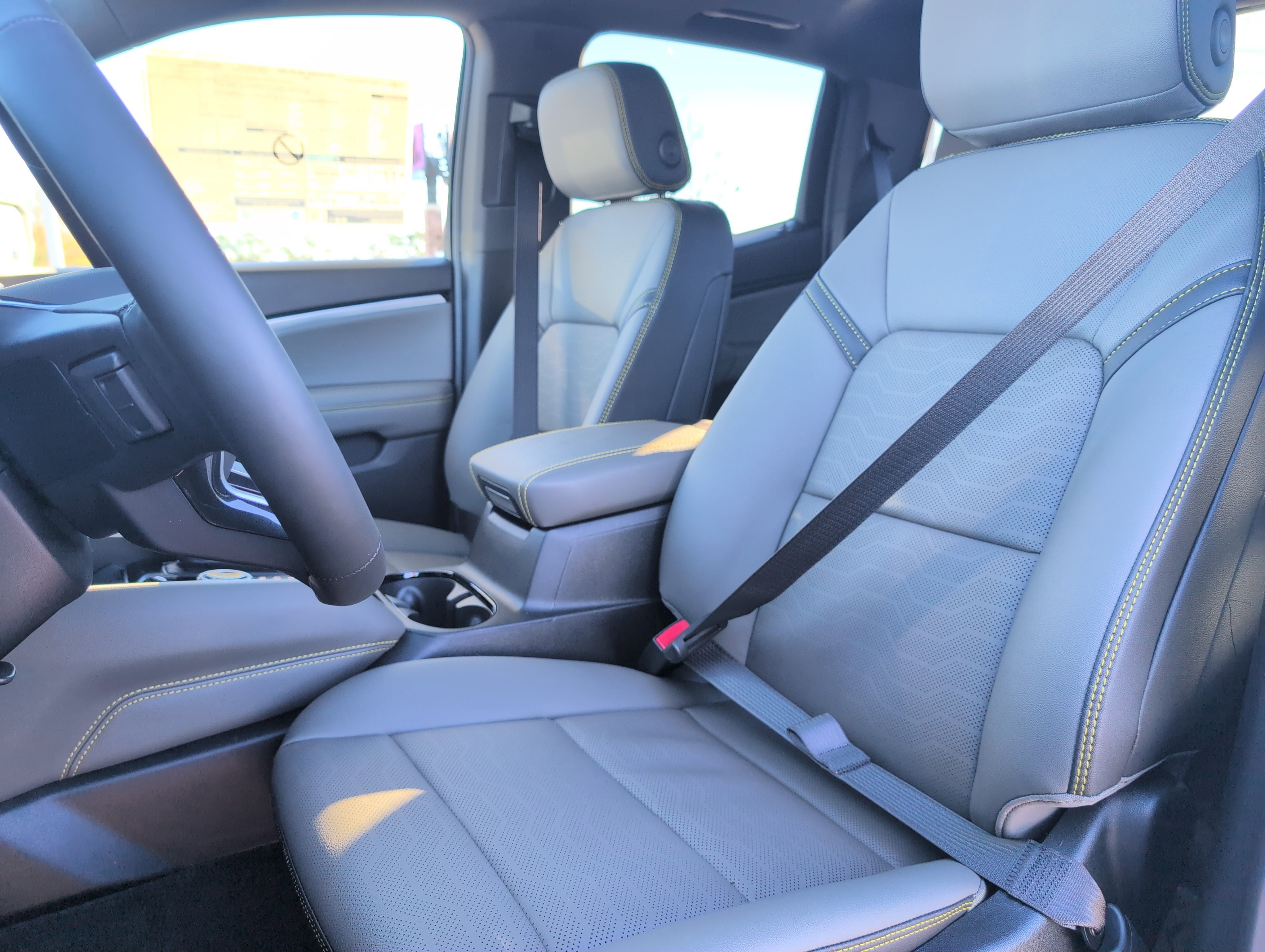 New 2026 Chevrolet Colorado ZR2 image 14