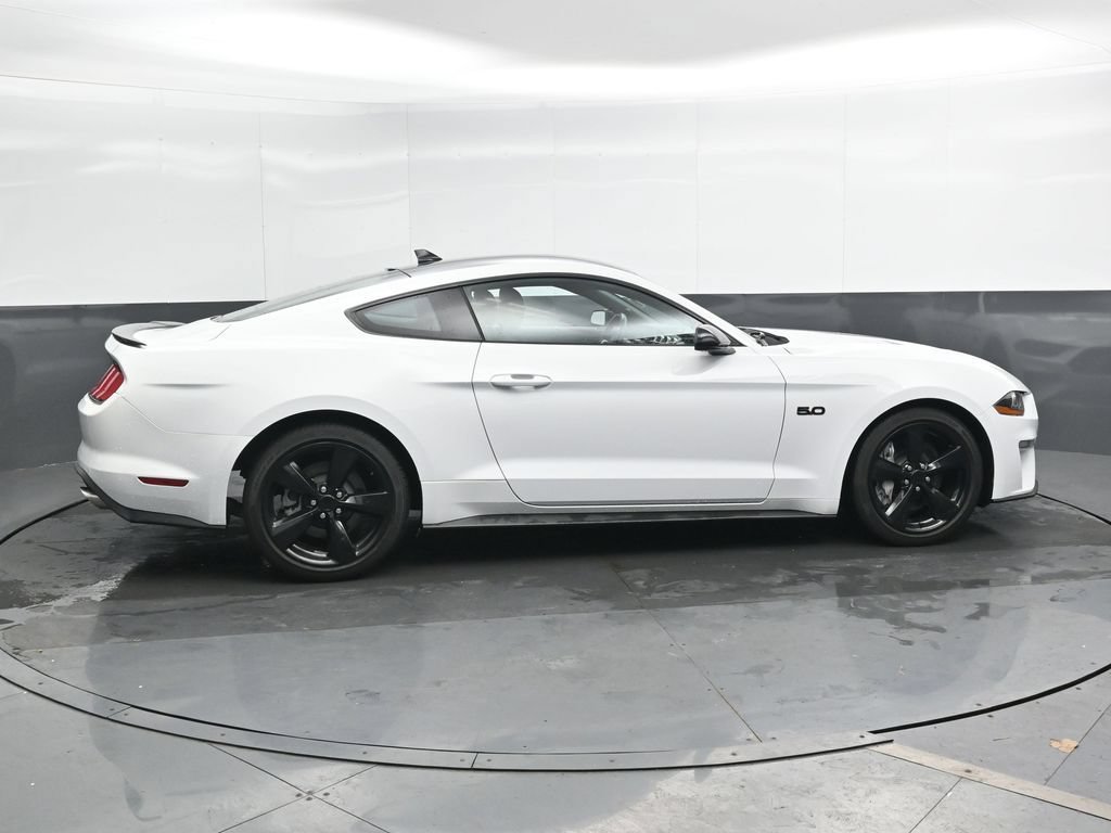 Used 2022 Ford Mustang GT Premium w/ Black Accent Package RWD image 5